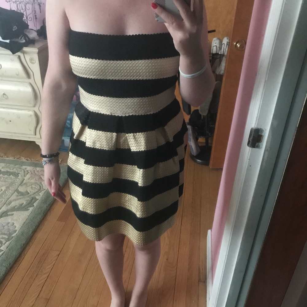 Strapless dress
